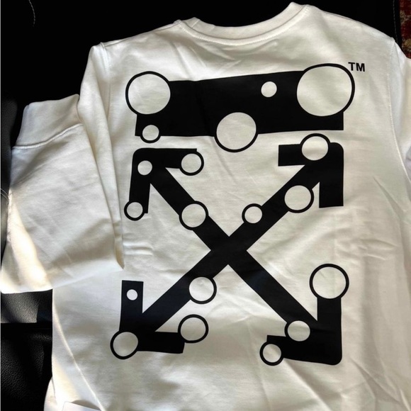 Off White NWT Caravaggio Arrow Skate Sweatshirt - Picture 1 of 5